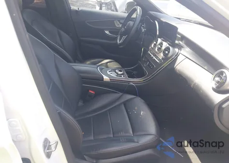 2019 Mercedes-Benz C 300 из США, поврежденный, VIN 55SWF8DB3KU307720